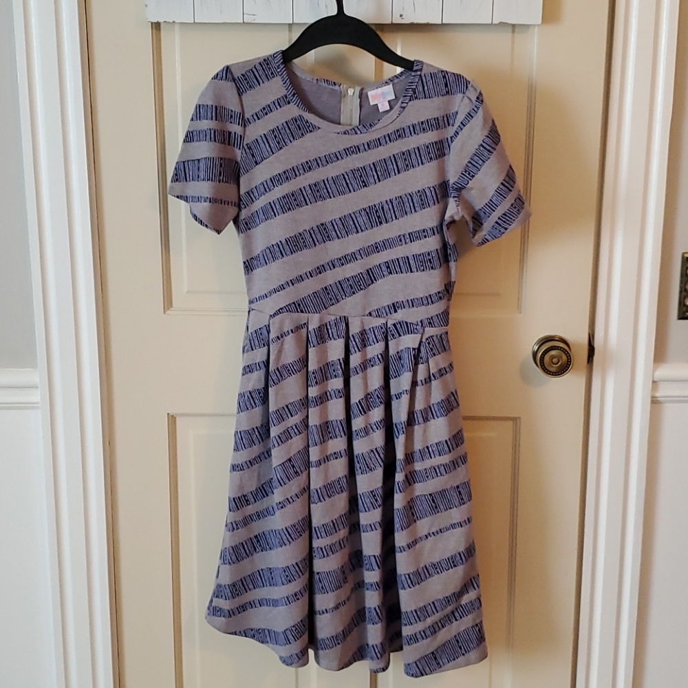 Lularoe Amelia style dress